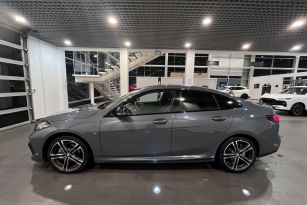 BMW 218I