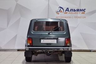 LADA 2131 (4X4)