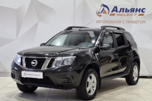 NISSAN TERRANO