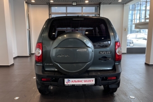 CHEVROLET NIVA