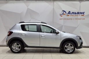 RENAULT SANDERO