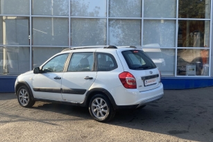 LADA KALINA CROSS