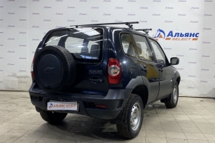 CHEVROLET NIVA