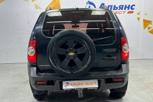 CHEVROLET NIVA