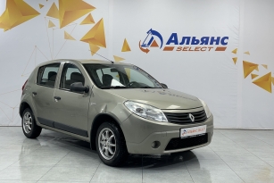 RENAULT SANDERO