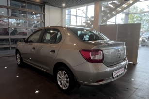 RENAULT LOGAN
