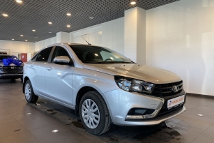 LADA VESTA