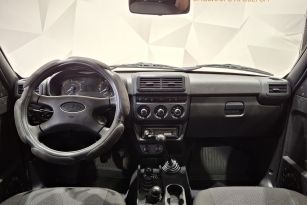 LADA NIVA TRAVEL