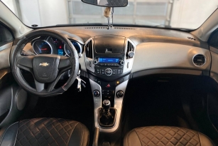 CHEVROLET CRUZE