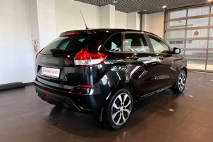 LADA XRAY