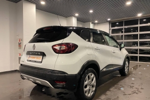 RENAULT KAPTUR