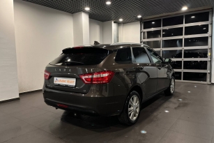 LADA VESTA