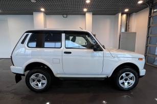 LADA 2121 (4X4)