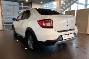 RENAULT LOGAN