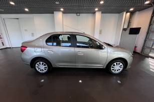 RENAULT LOGAN