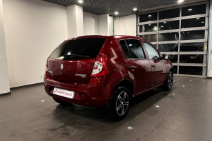 RENAULT SANDERO