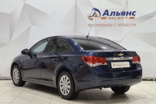 CHEVROLET CRUZE
