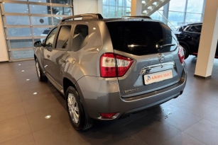 NISSAN TERRANO