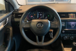 SKODA OKTAVIA
