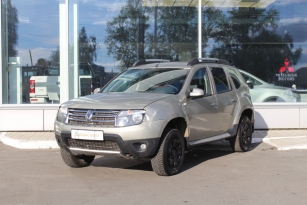 RENAULT DUSTER