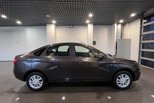 LADA VESTA