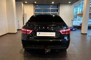 LADA VESTA