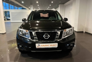 NISSAN TERRANO