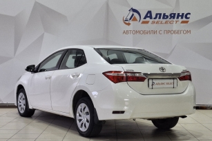TOYOTA COROLLA