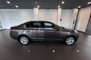 SKODA OKTAVIA
