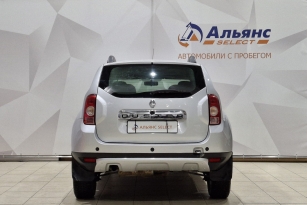 RENAULT DUSTER
