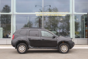 RENAULT DUSTER