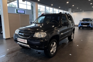 CHEVROLET NIVA