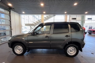 CHEVROLET NIVA