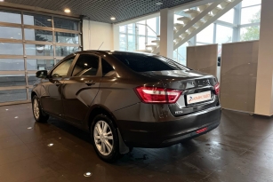 LADA VESTA