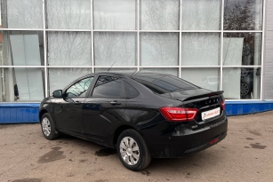 LADA VESTA