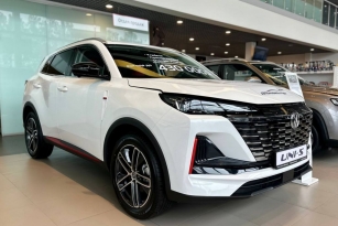 CHANGAN CS55