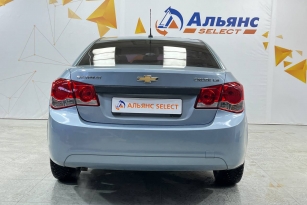 CHEVROLET CRUZE