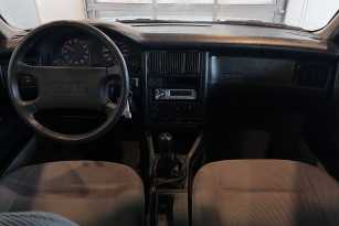 AUDI 80