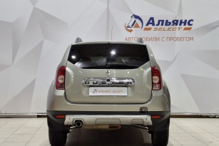 RENAULT DUSTER