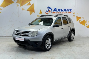 RENAULT DUSTER