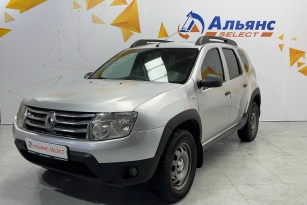 RENAULT DUSTER