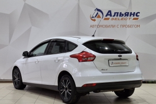 FORD FOCUS