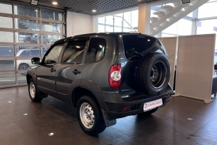 CHEVROLET NIVA