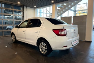 RENAULT LOGAN