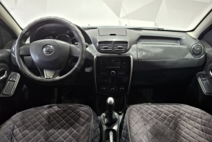 NISSAN TERRANO