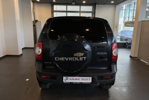 CHEVROLET NIVA