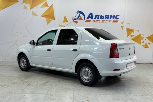RENAULT LOGAN