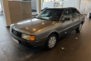 AUDI 80
