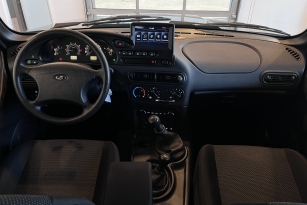 LADA NIVA TRAVEL