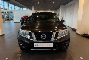 NISSAN TERRANO